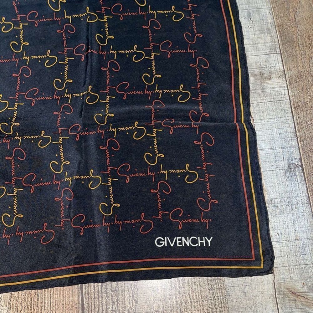 Vintage Givenchy Signature Silk Scarve in
Black - Picture 5 of 6